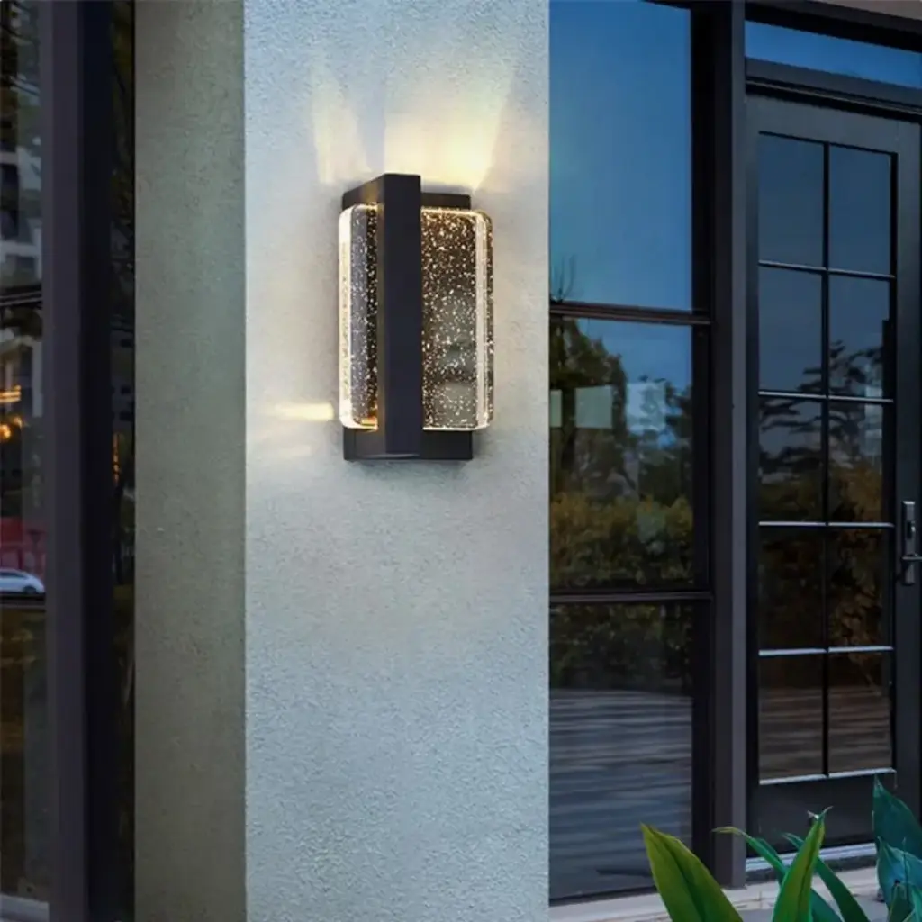 Modern Waterproof And Rust Proof LED Bubble Glass Outdoor Wall Light HS1815-S
